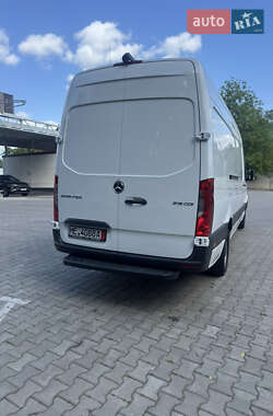 Грузовой фургон Mercedes-Benz Sprinter 2021 в 