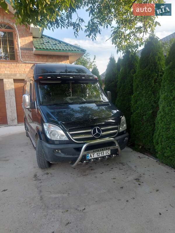 Mercedes-Benz Sprinter 2011