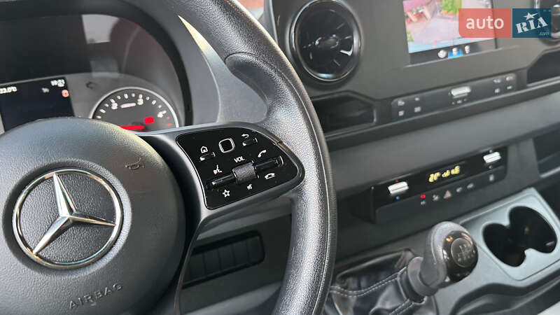 Грузовой фургон Mercedes-Benz Sprinter 2022 в Сваляве фото 71 Грузовой фургон Mercedes-Benz Sprinter 2022 в Сваляве