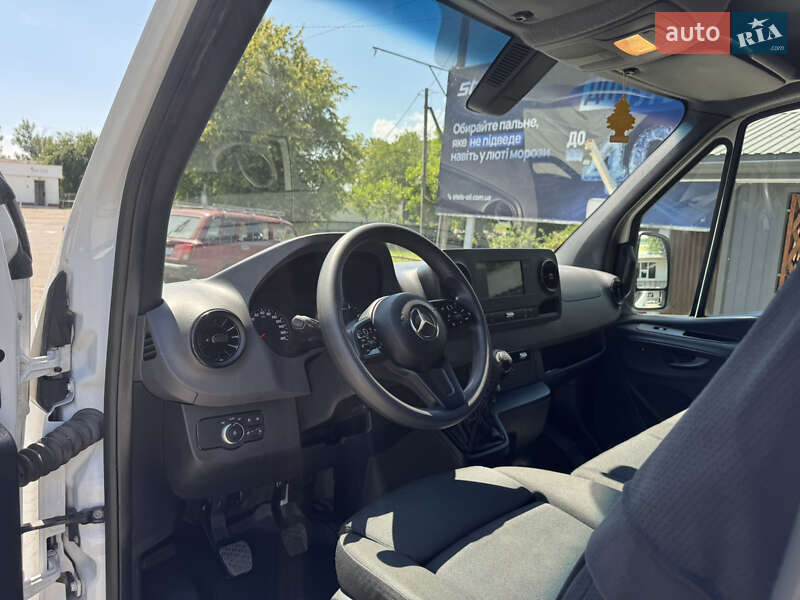 Грузовой фургон Mercedes-Benz Sprinter 2020 в Черновцах