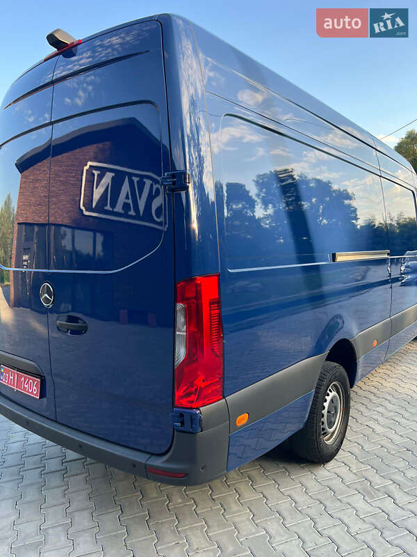 Грузовой фургон Mercedes-Benz Sprinter 2022 в Черновцах