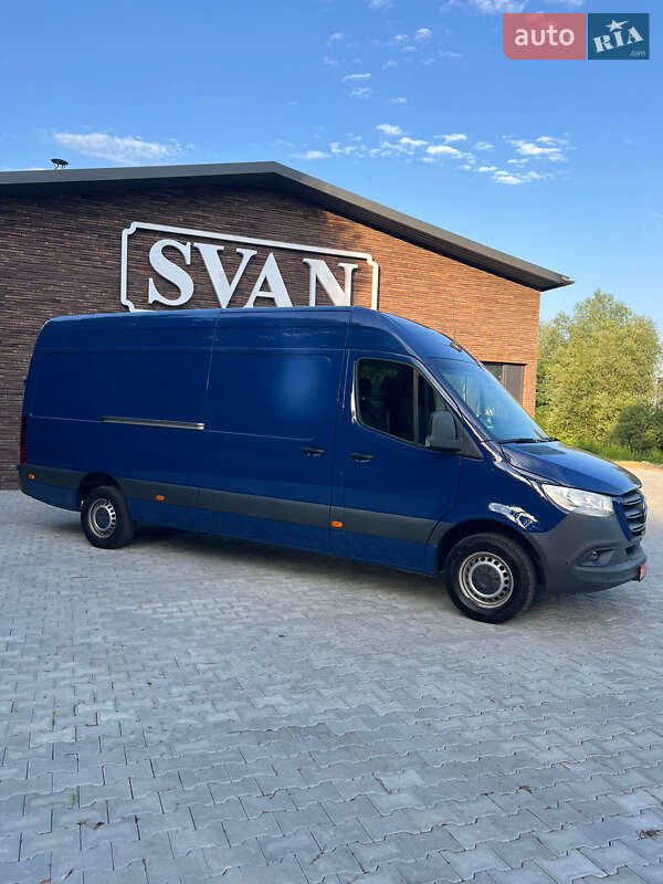 Грузовой фургон Mercedes-Benz Sprinter 2022 в Черновцах