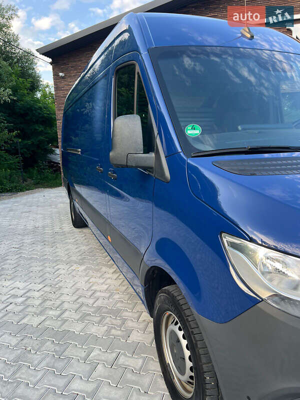 Грузовой фургон Mercedes-Benz Sprinter 2022 в Черновцах