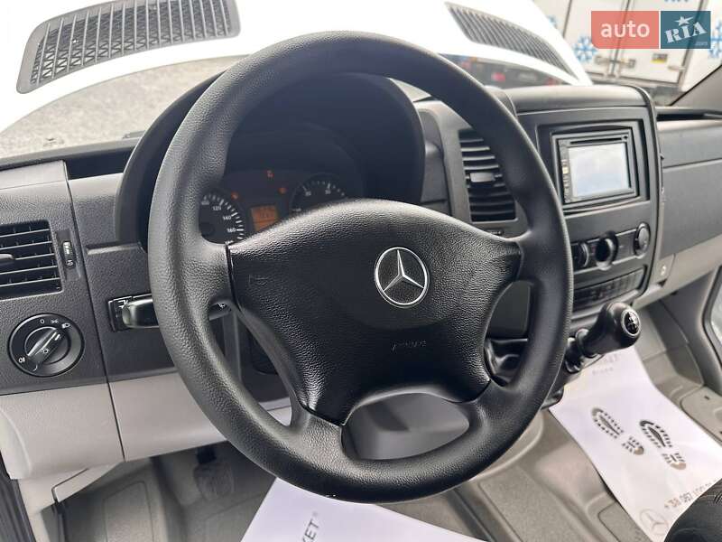 Грузовой фургон Mercedes-Benz Sprinter 2017 в Ровно