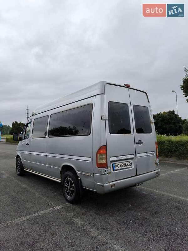 Микроавтобус Mercedes-Benz Sprinter 2005 в Сваляве