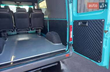 Микроавтобус Mercedes-Benz Sprinter 2003 в  фото 3 Микроавтобус Mercedes-Benz Sprinter 2003 в