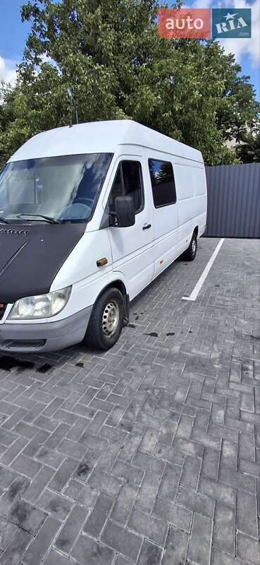 Mercedes-Benz Sprinter 2004