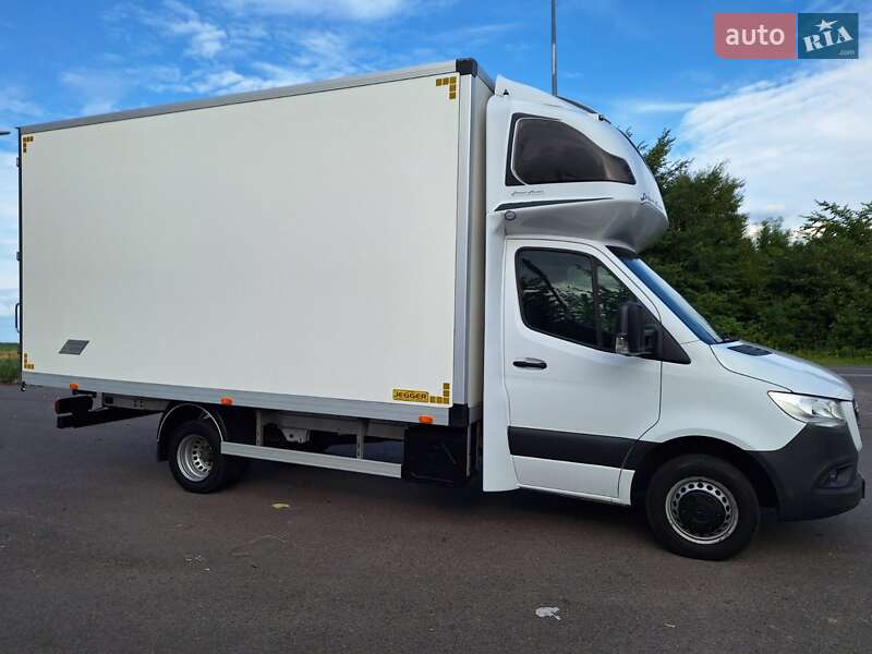 Mercedes-Benz Sprinter 2021