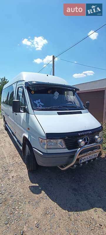 Mercedes-Benz Sprinter