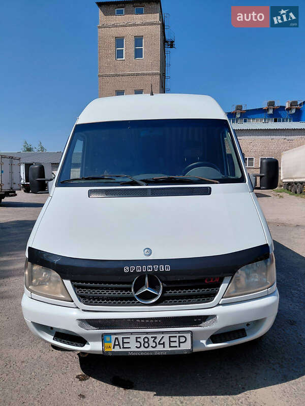 Mercedes-Benz Sprinter 2004