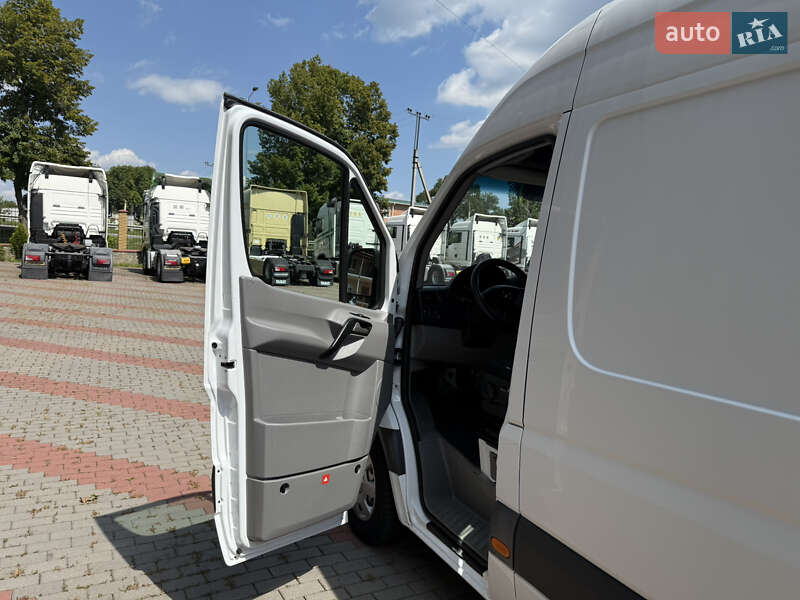 Вантажний фургон Mercedes-Benz Sprinter 2016 в Вінниці