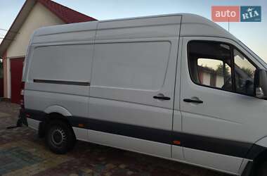 Грузовой фургон Mercedes-Benz Sprinter 2016 в  фото 4 Грузовой фургон Mercedes-Benz Sprinter 2016 в