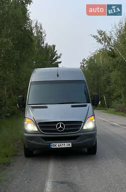 Грузовой фургон Mercedes-Benz Sprinter 2008 в Ровно