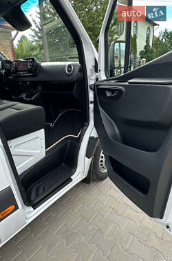 Грузовой фургон Mercedes-Benz Sprinter 2020 в 