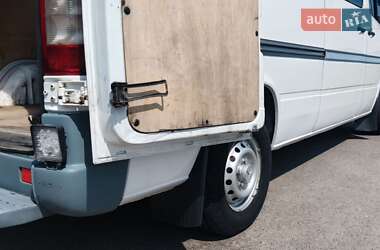 Грузовой фургон Mercedes-Benz Sprinter 2005 в 