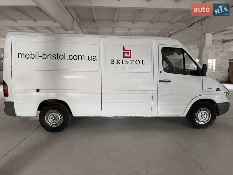 Грузовой фургон Mercedes-Benz Sprinter 2004 в Львове