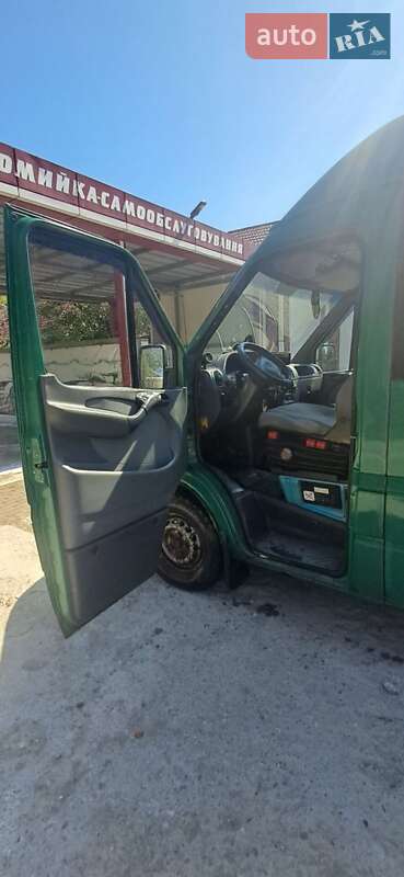Микроавтобус Mercedes-Benz Sprinter 2003 в Рахове