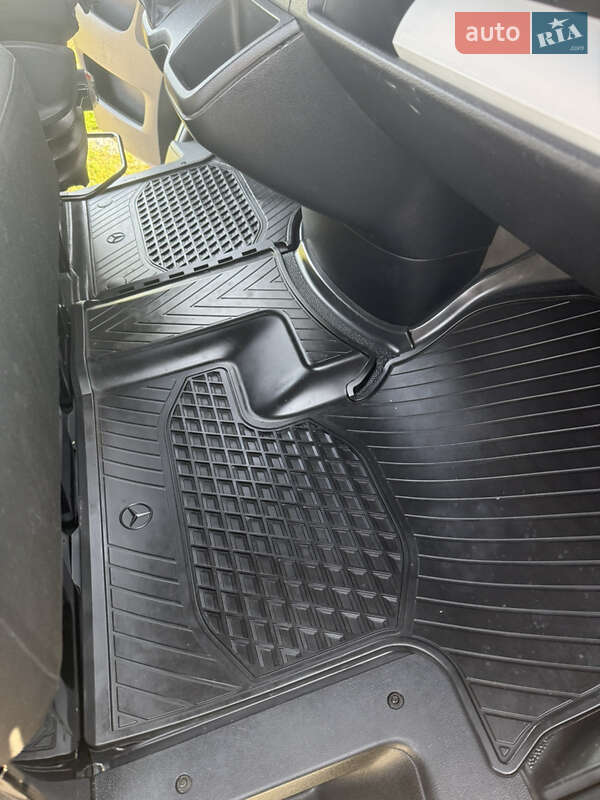 Вантажний фургон Mercedes-Benz Sprinter 2019 в Дубні