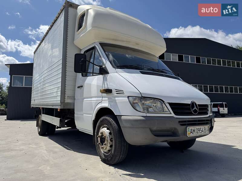 Грузовой фургон Mercedes-Benz Sprinter 2003 в Довбыше