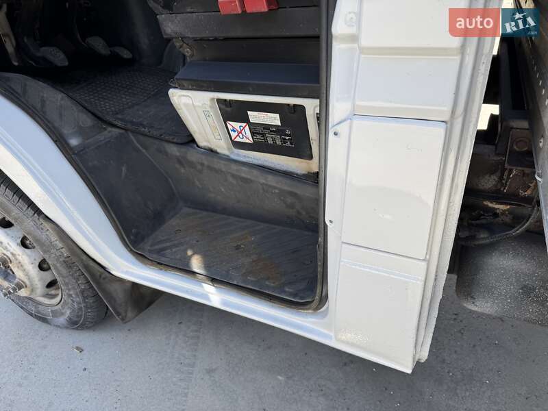 Грузовой фургон Mercedes-Benz Sprinter 2003 в Довбыше