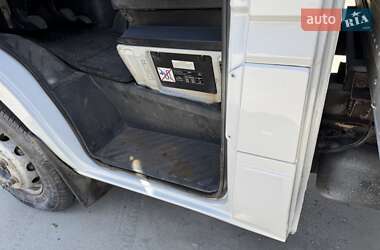 Грузовой фургон Mercedes-Benz Sprinter 2003 в 
