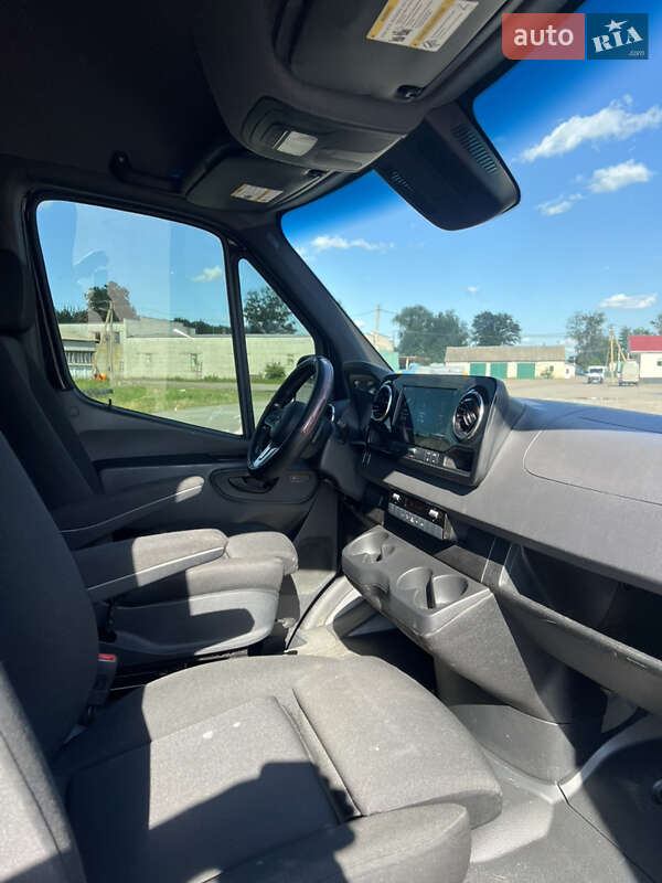 Грузовой фургон Mercedes-Benz Sprinter 2019 в Киеве фото 13 Грузовой фургон Mercedes-Benz Sprinter 2019 в Киеве