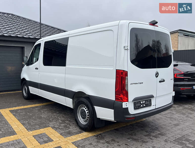 Грузопассажирский фургон Mercedes-Benz Sprinter 2021 в Киеве фото 8 Грузопассажирский фургон Mercedes-Benz Sprinter 2021 в Киеве