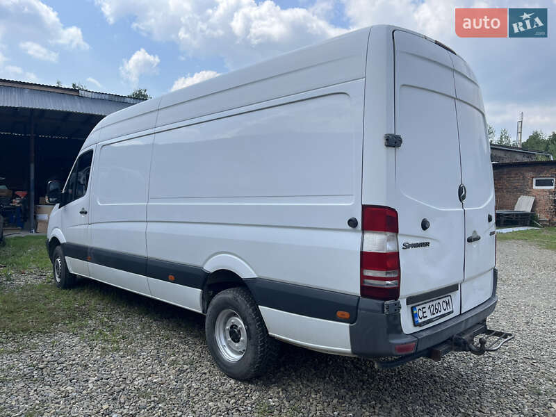 Грузовой фургон Mercedes-Benz Sprinter 2012 в Вижнице