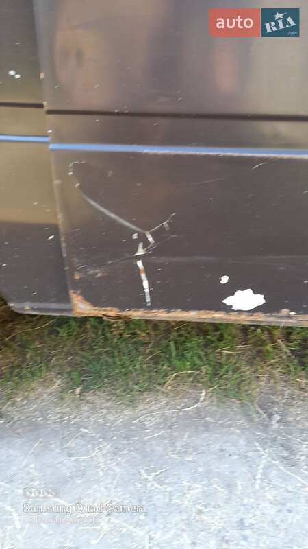 Вантажопасажирський фургон Mercedes-Benz Sprinter 1998 в Чернівцях