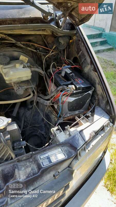 Вантажопасажирський фургон Mercedes-Benz Sprinter 1998 в Чернівцях