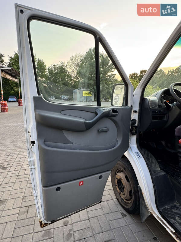 Микроавтобус Mercedes-Benz Sprinter 2002 в Киеве