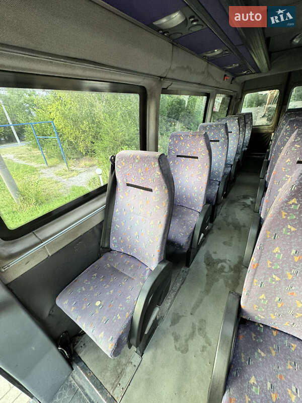 Микроавтобус Mercedes-Benz Sprinter 2002 в Киеве
