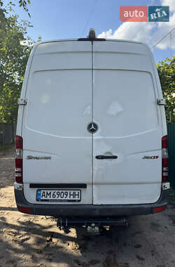 Грузовой фургон Mercedes-Benz Sprinter 2010 в 