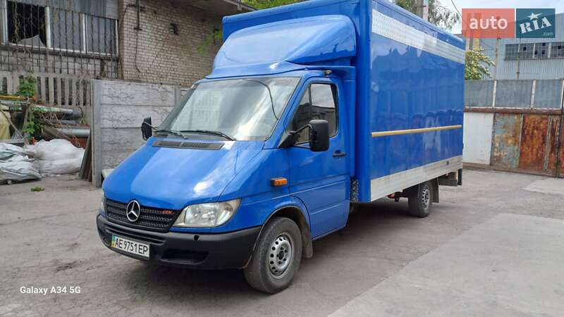 Mercedes-Benz Sprinter 2004