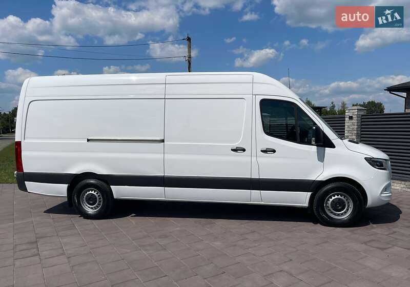 Грузовой фургон Mercedes-Benz Sprinter 2023 в Киеве