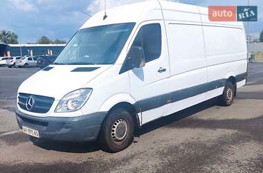 Грузовой фургон Mercedes-Benz Sprinter 2007 в 