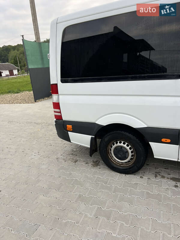 Микроавтобус Mercedes-Benz Sprinter 2016 в Косове