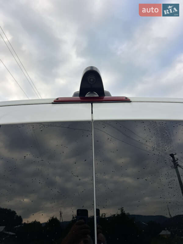 Микроавтобус Mercedes-Benz Sprinter 2016 в Косове