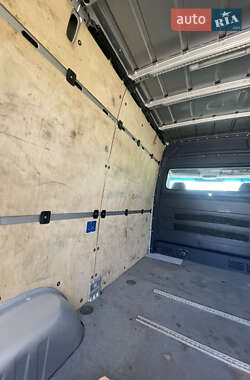 Грузовой фургон Mercedes-Benz Sprinter 2012 в 