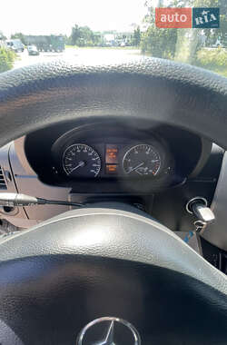 Грузовой фургон Mercedes-Benz Sprinter 2012 в 