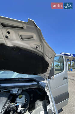 Грузовой фургон Mercedes-Benz Sprinter 2012 в 