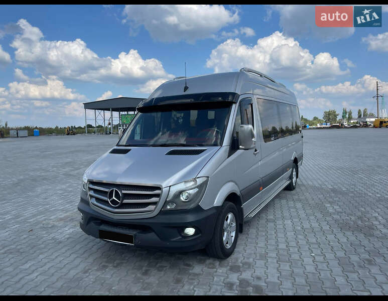 Мікроавтобус Mercedes-Benz Sprinter 2015 в Дніпрі фото 2 Мікроавтобус Mercedes-Benz Sprinter 2015 в Дніпрі