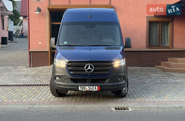 Грузовой фургон Mercedes-Benz Sprinter 2023 в 