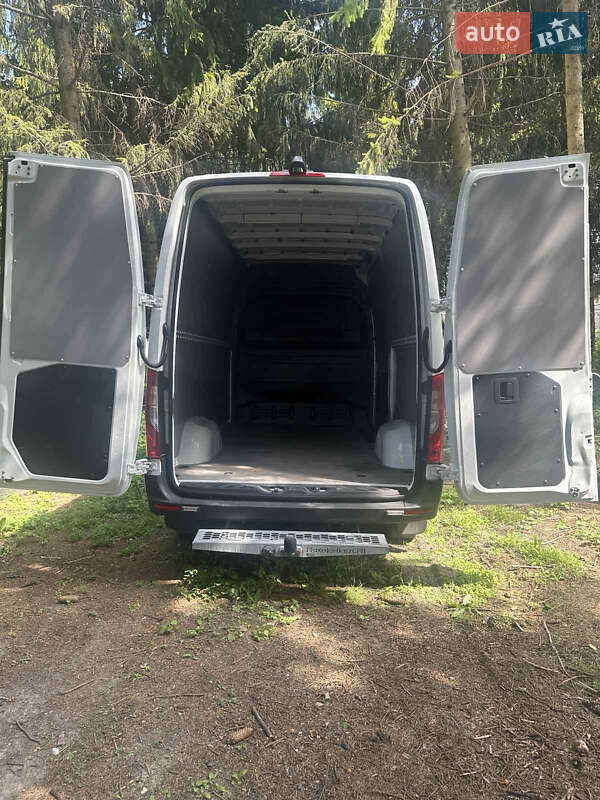 Вантажний фургон Mercedes-Benz Sprinter 2021 в Почаєві