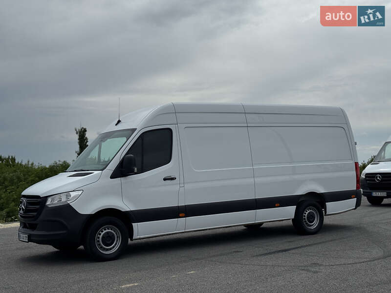 Вантажний фургон Mercedes-Benz Sprinter 2022 в Рівному