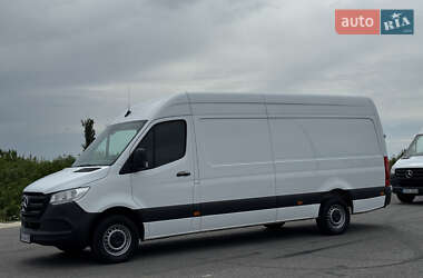 Грузовой фургон Mercedes-Benz Sprinter 2022 в 