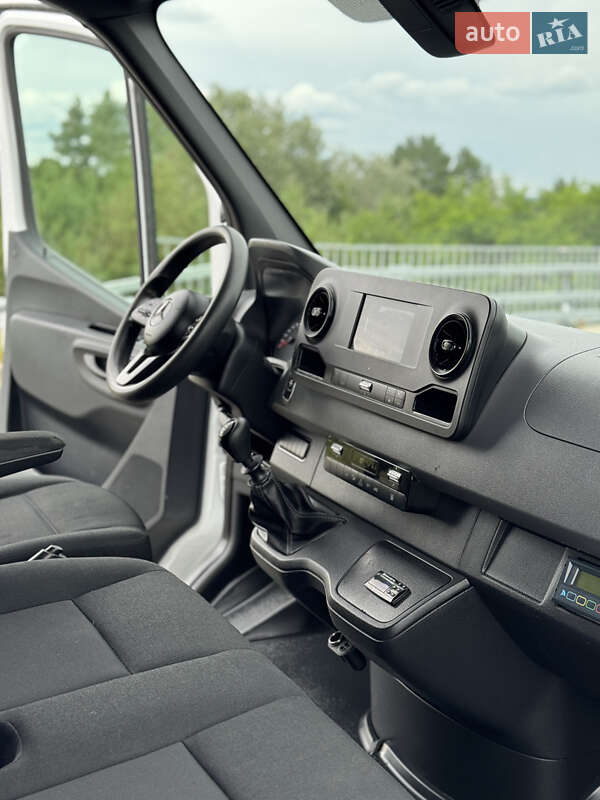 Грузовой фургон Mercedes-Benz Sprinter 2021 в Ровно