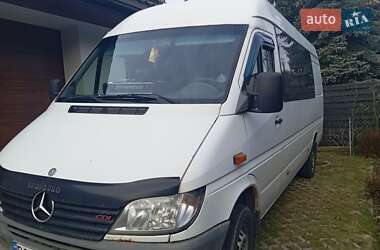 Вантажопасажирський фургон Mercedes-Benz Sprinter 2001 в Хмельницькому