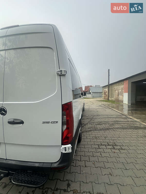 Вантажопасажирський фургон Mercedes-Benz Sprinter 2019 в Чернівцях