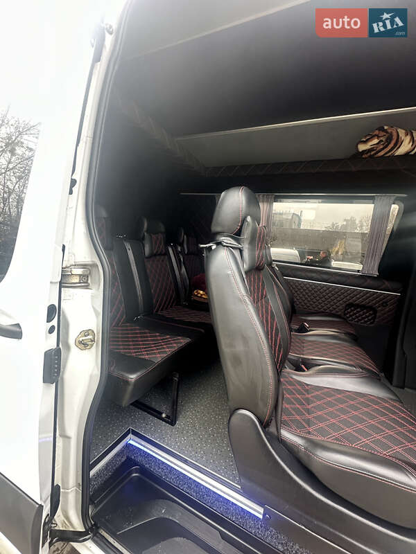 Вантажопасажирський фургон Mercedes-Benz Sprinter 2019 в Чернівцях